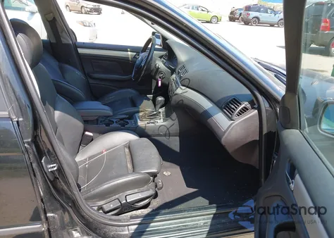 2003 BMW 325Xi z USA, uszkodzony, nr VIN WBAEU33403PM58205